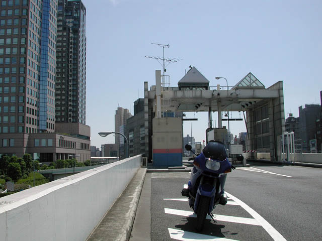 みなとみらい入口